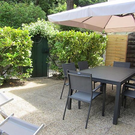 Appartement Les Cigales Rez De Jardin A 10Mn Des Plus Belles Plages Hyeres Bagian luar foto