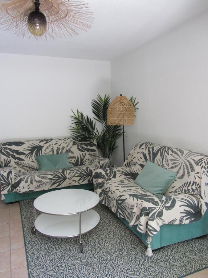 Appartement Les Cigales Rez De Jardin A 10Mn Des Plus Belles Plages Hyeres Bagian luar foto