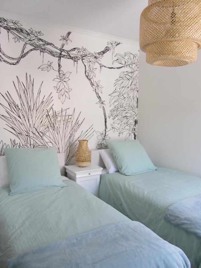 Appartement Les Cigales Rez De Jardin A 10Mn Des Plus Belles Plages Hyeres Bagian luar foto